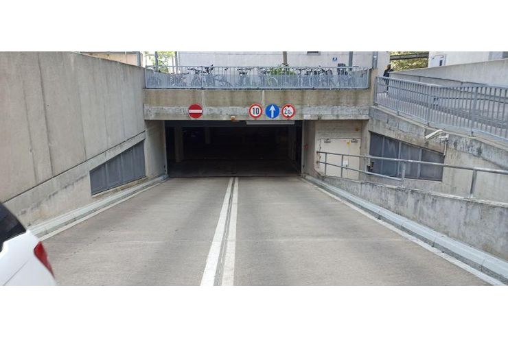 Vermiete Stellplatz U1 Alte Donau - Garage & Stellplatz mieten - Bild 1