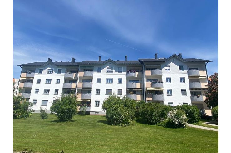 Moderne sanierte 3 Zimmer Wohnung Balkon - Wohnung mieten - Bild 1