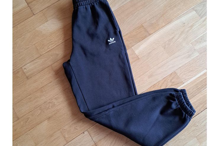 Adidas Jogginghose Gr S - Bekleidung - Bild 1