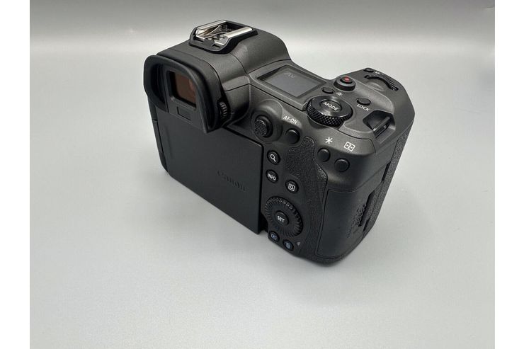 Canon EOS R5 Systemkamera - Digitale Spiegelreflexkameras - Bild 1