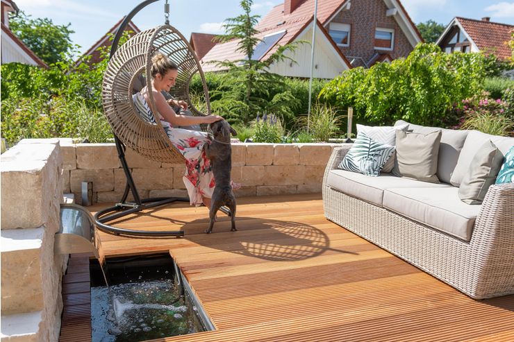 Moderne Terrasse gestalten Wien - Gartendekoraktion - Bild 1
