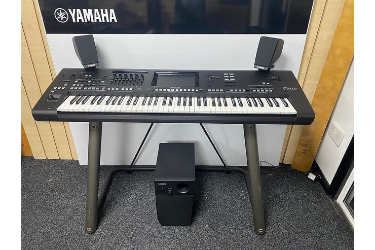 Yamaha Genos 76 Tasten Keyboard - Weitere Instrumente - Bild 1