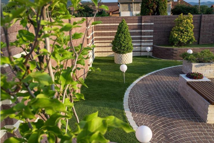 Pflasterarbeiten verlegen - Gartendekoraktion - Bild 1