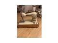 Alte N�hmaschiene - N�hmaschinen - Bild 1
