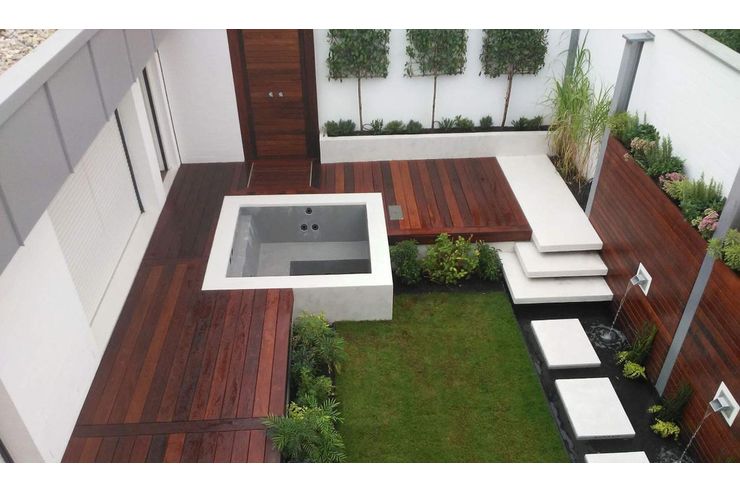 Moderner Innenhof Wohlf�hlfaktor - Gartendekoraktion - Bild 1