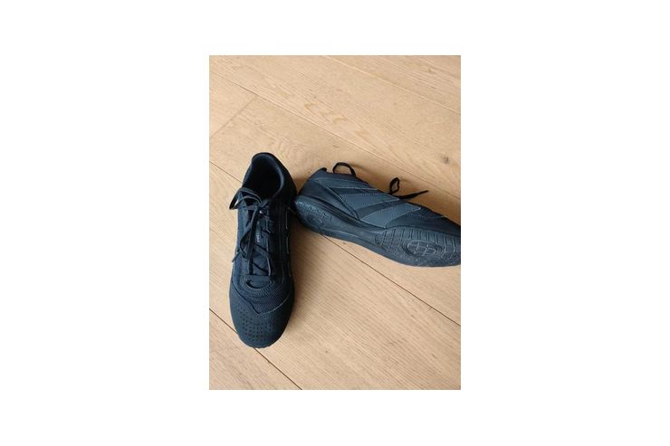 Adidas Predator Hallenfu�ballschuhe - Gr��e 42 - Bild 1