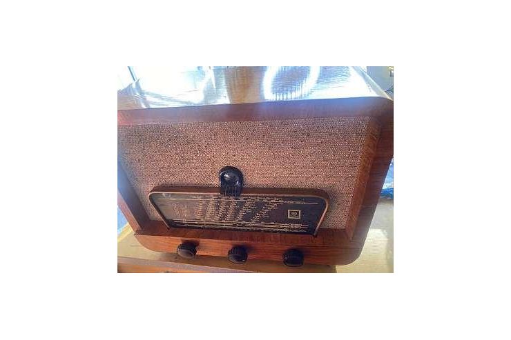 Unterhaltungselectronic - Radios, Radiowecker, Weltempf�nger usw. - Bild 1