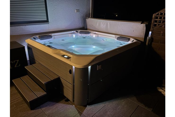 HotSpring Propel Whirlpool verkaufen - Pools - Bild 1