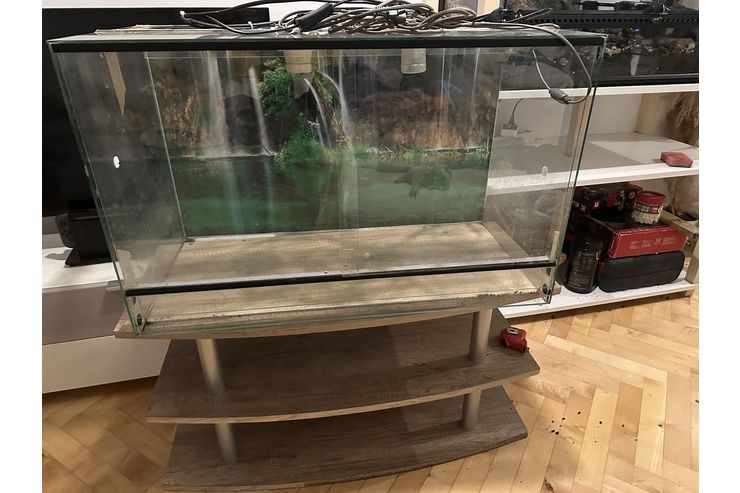 Terrarium Unterschrank - Terrarien & Becken - Bild 1