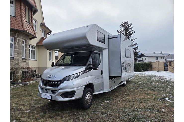 Iveco Renntransporter Custom - Wohnmobile & Campingbusse - Bild 1