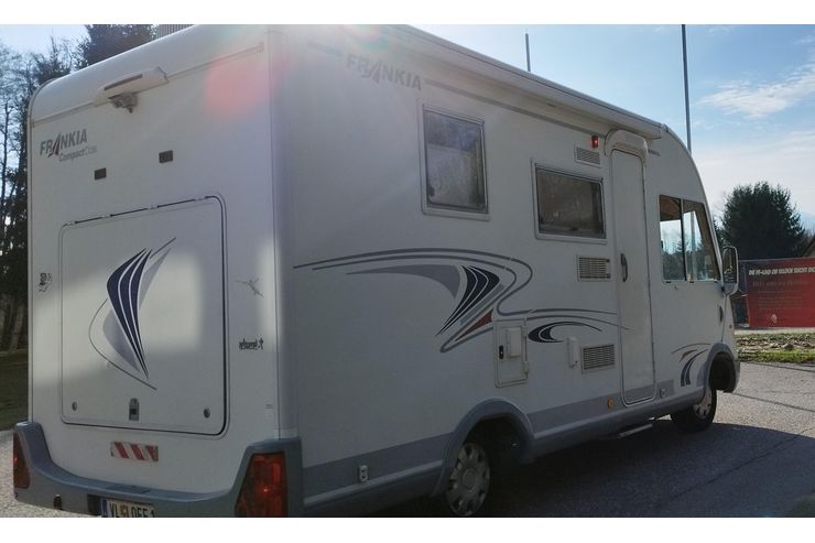 Wohnmobil Frankia - Wohnmobile & Campingbusse - Bild 1