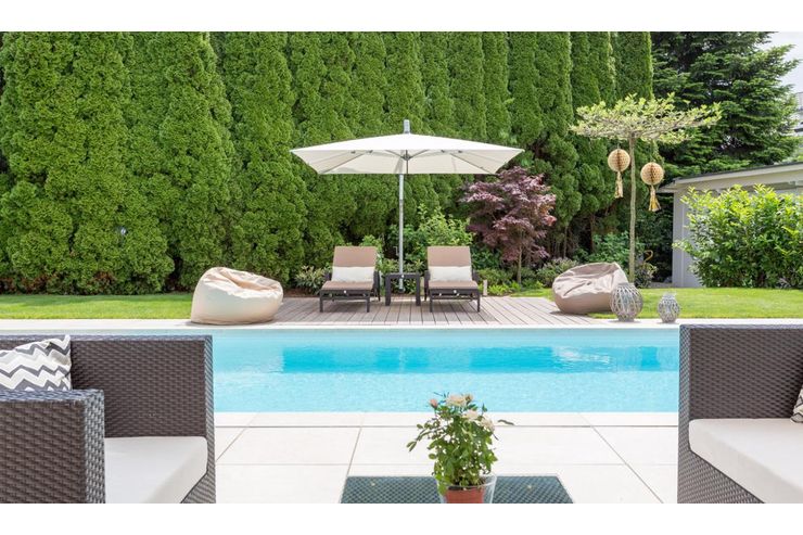 Moderne Gartengestaltung Pool - Gartendekoraktion - Bild 1