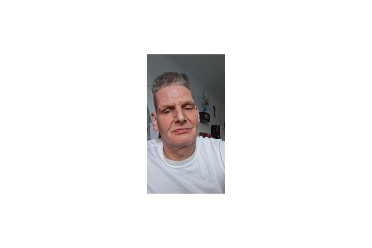 Gay Masseur Mann - Er sucht Ihn - Bild 1