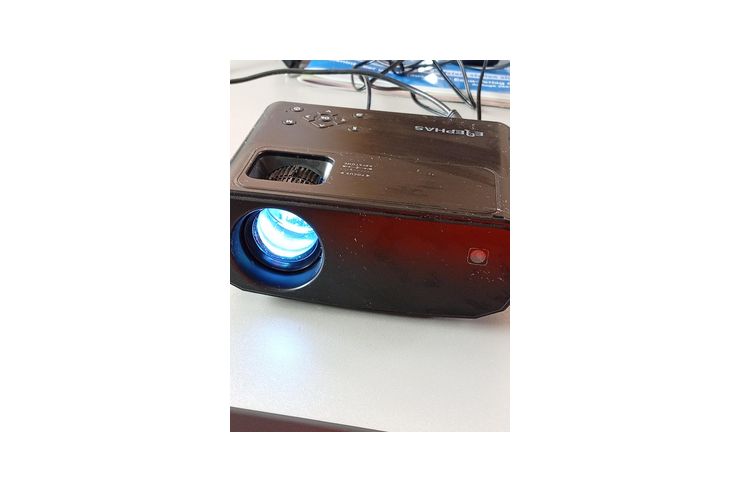 Mini Beamer LED Projektor ELPHAS W13 - Heimkino - Bild 1