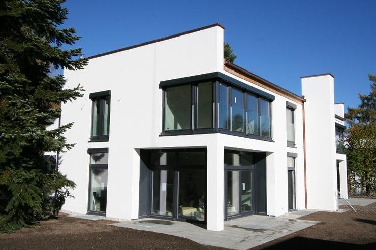 BUCHBERGER Immobilien Absoluter Traum Absoluter Luxus Villenhlfte Bauhaus Stil - Haus mieten - Bild 1